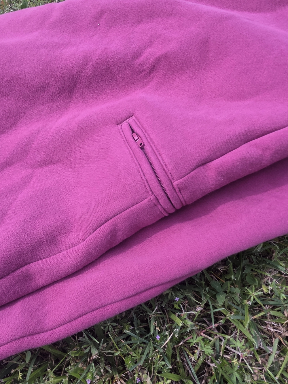 Sweatpants - Picture 5 of 6